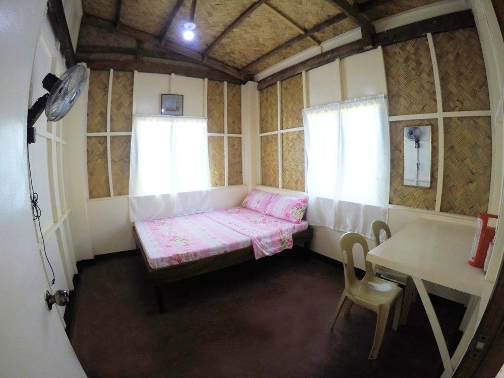 Rb Transient House Hotel Coron Exterior photo